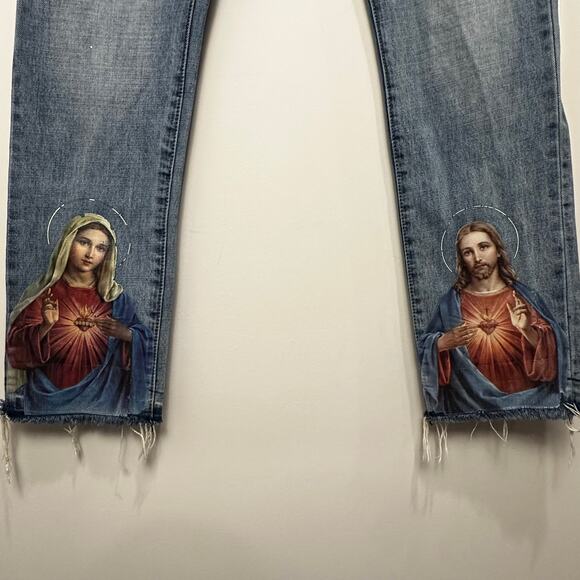 MNML Jesus & Mary Straight Leg Jeans Men’s 32 Light Wash Raw Hem Streetwear - Picture 6 of 12